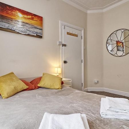 Lovely 1-Bedroom Condo Near The Sea Front 桑斯安 外观 照片