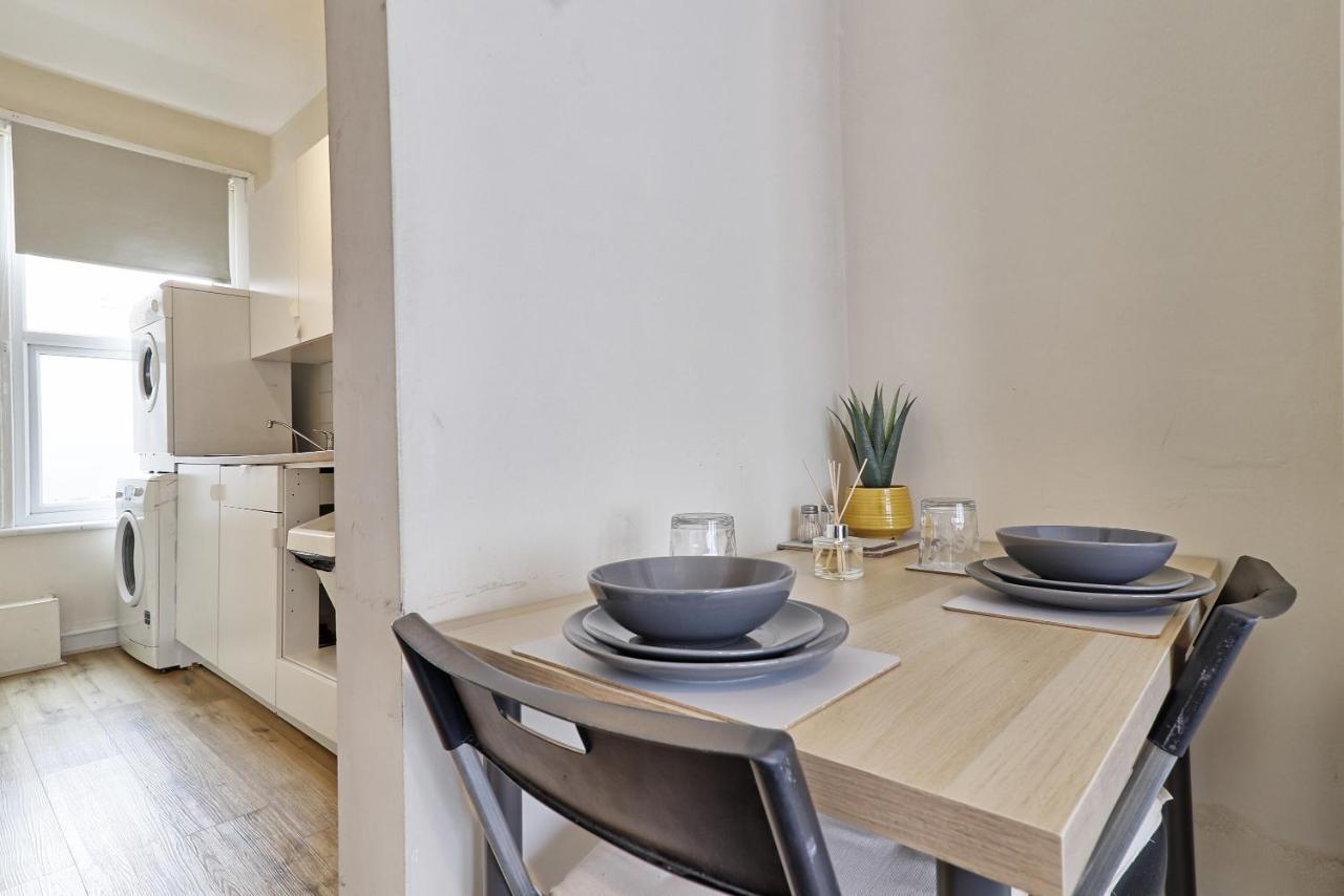 Lovely 1-Bedroom Condo Near The Sea Front 桑斯安 外观 照片